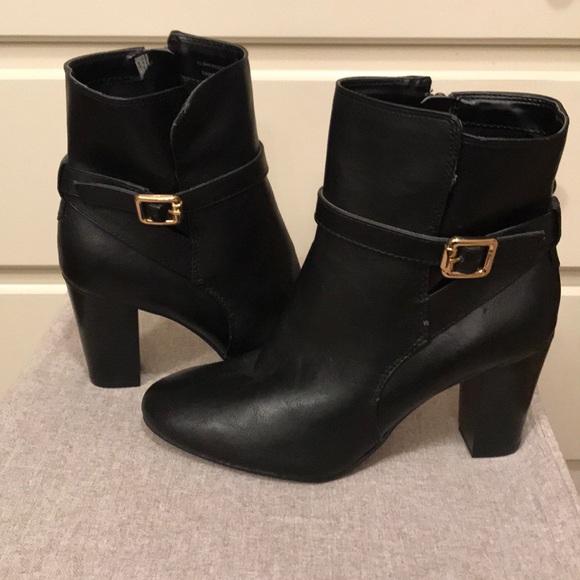 Merona black heel booties Size 6 1/2 - Picture 2 of 8